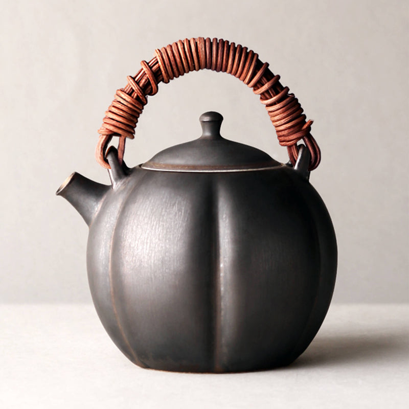 Handmade Bamboo Braided Beam Ceramic Clay Boiling Teapot