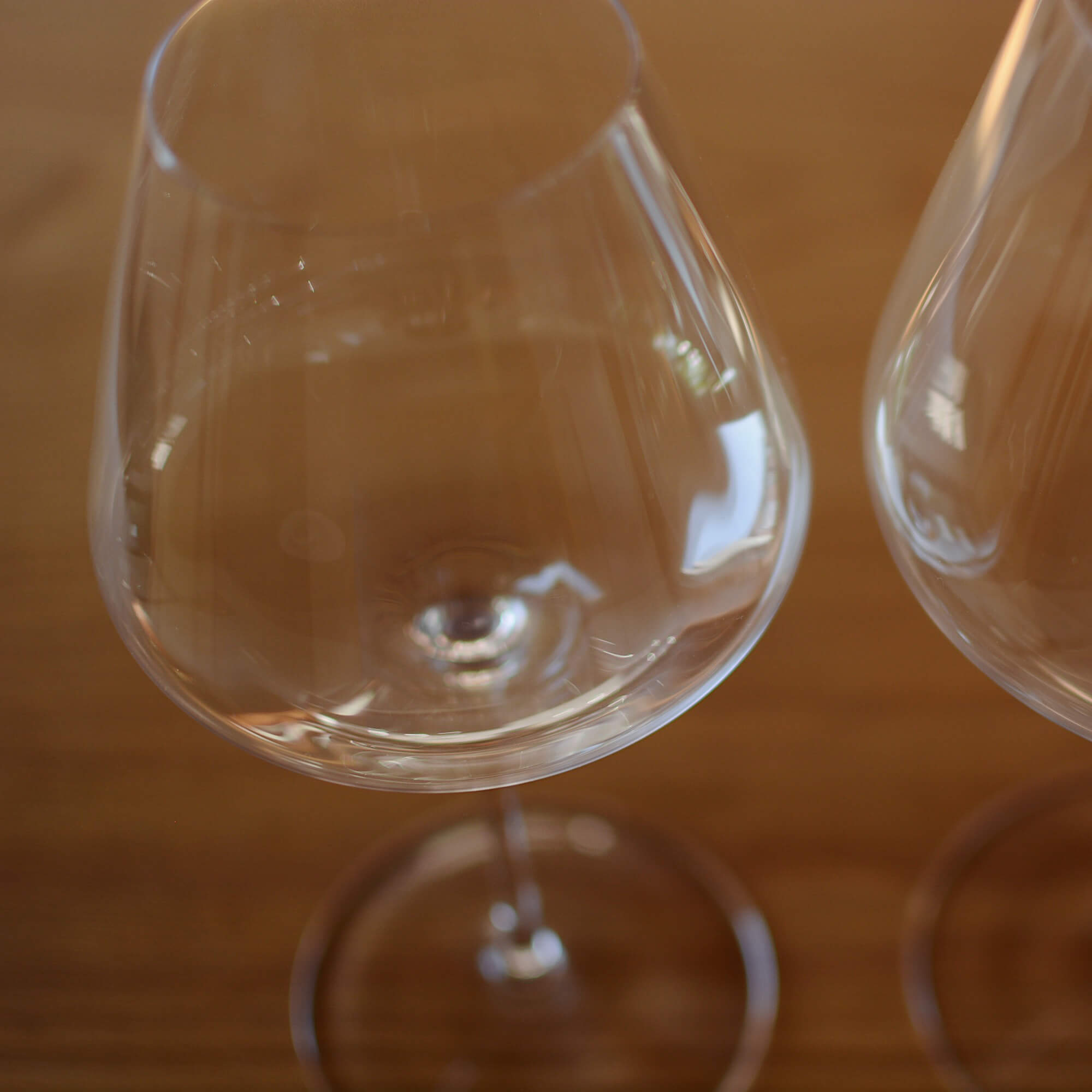 EUNA Red Wine Glasses - Extremely thin White Wine Glasses Burgundy Hand  Blown Stemware Crystal Clear…See more EUNA Red Wine Glasses - Extremely  thin
