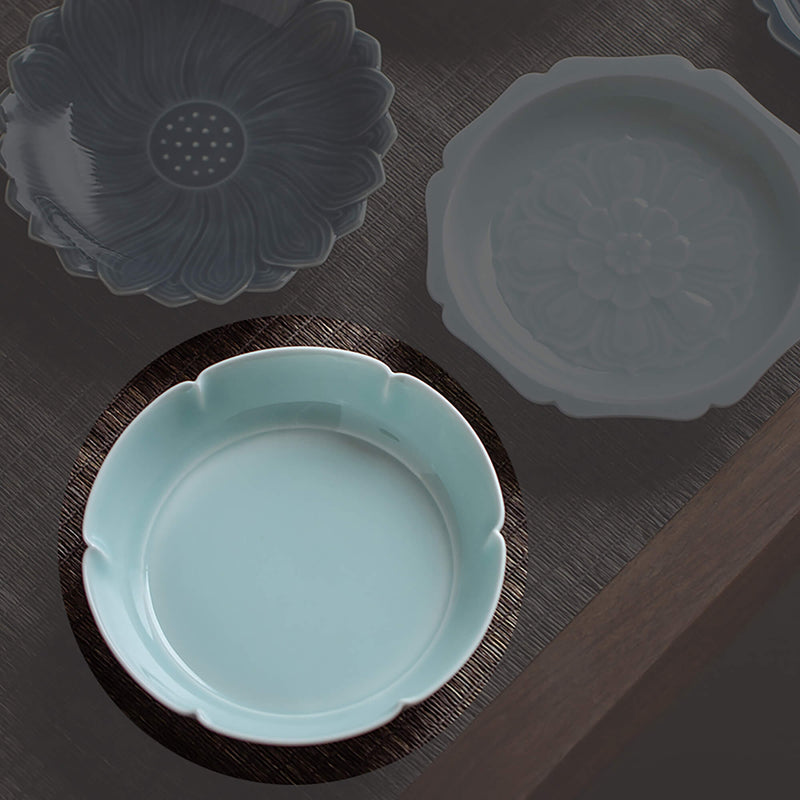 Hand-carved Floral Plates