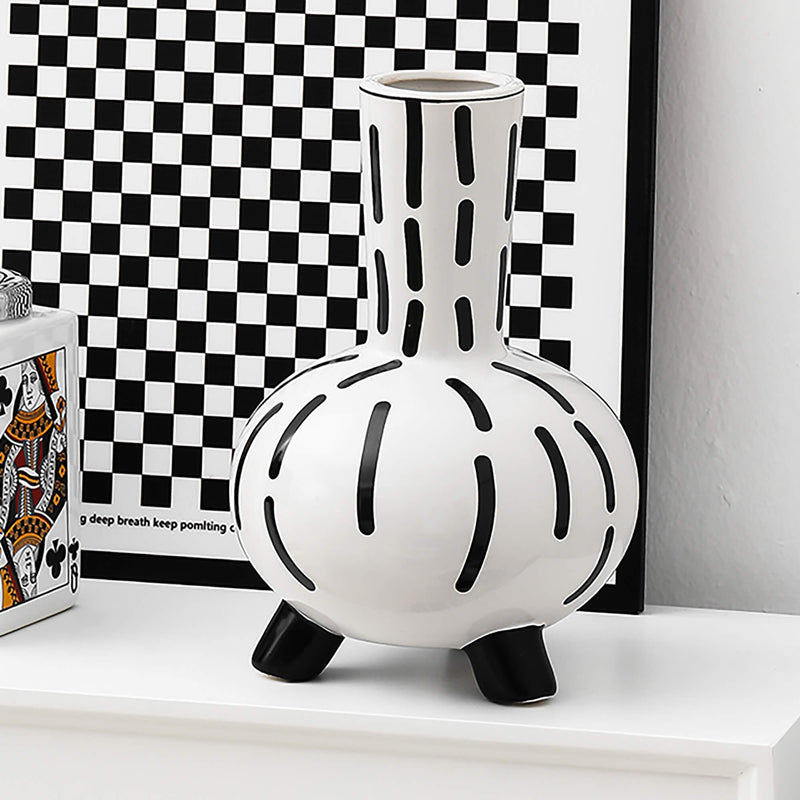 Creative Geometric Black and White Ceramic Vase