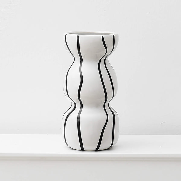 Creative Geometric Black and White Ceramic Vase