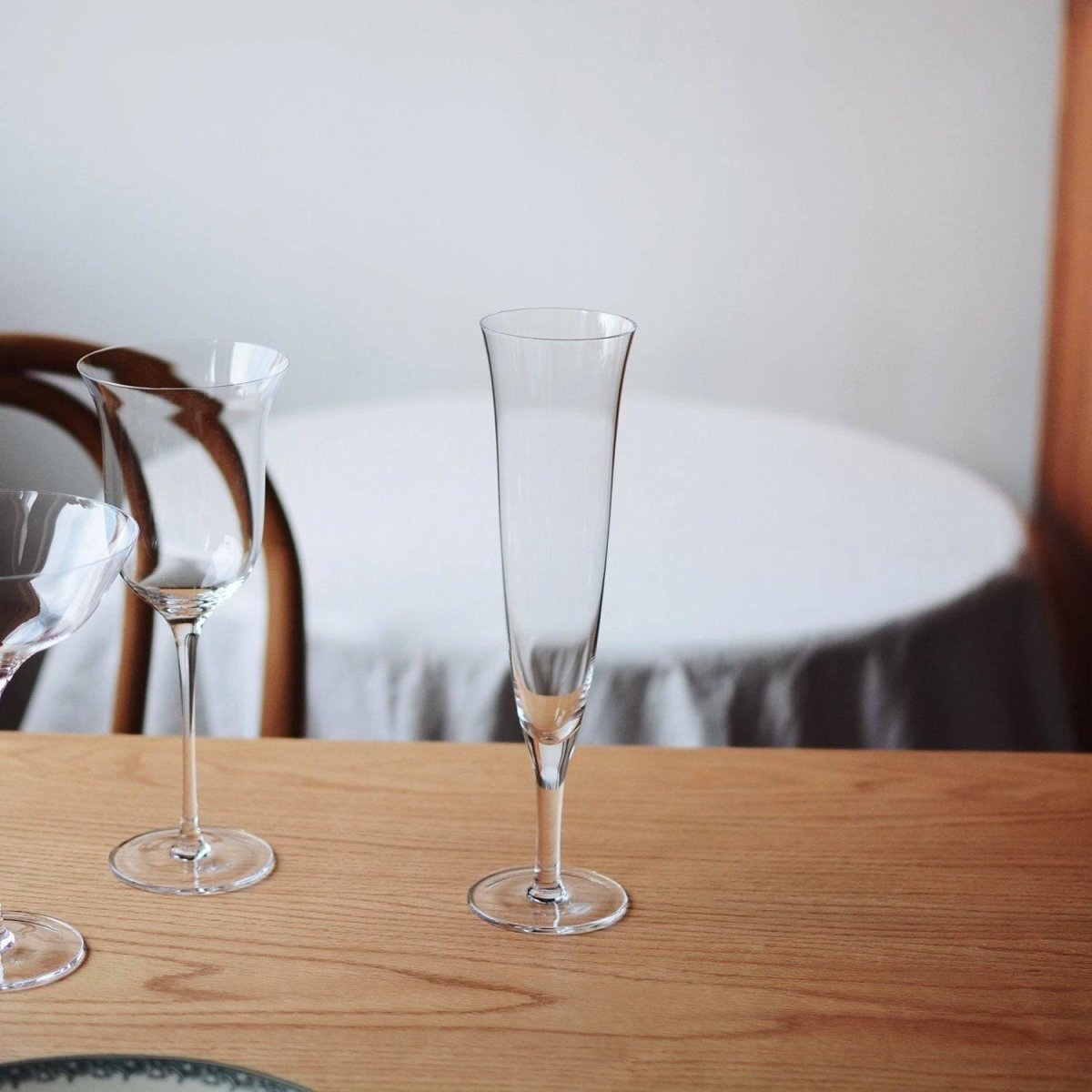 Handblown Tulip Wine Glass Pair — CLAY + CODA