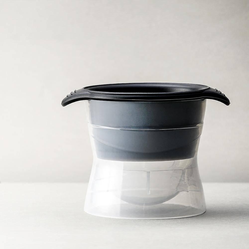 https://eunaliving.com/cdn/shop/products/handmade-glass-japanese-small-tea-cups-eunaliving-884130.jpg?v=1661833665