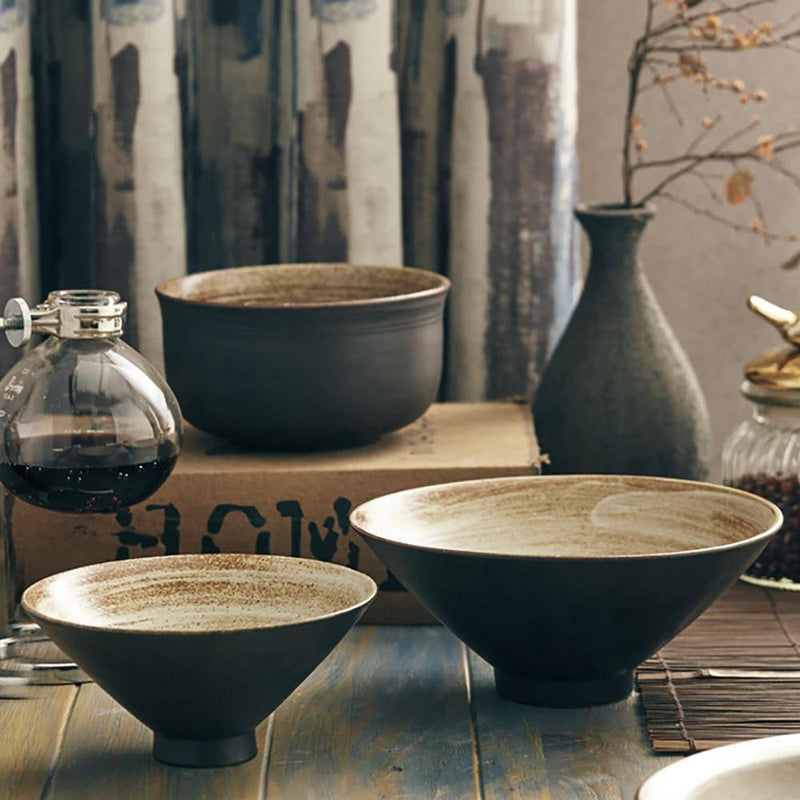 https://eunaliving.com/cdn/shop/products/japanese-rough-pottery-black-vintage-tableware-eunaliving-13_800x.jpg?v=1663035888